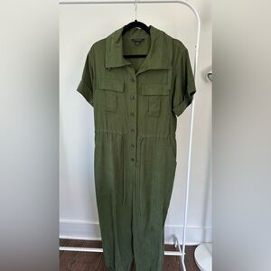 Banana republic jumpsuit. Worn once.